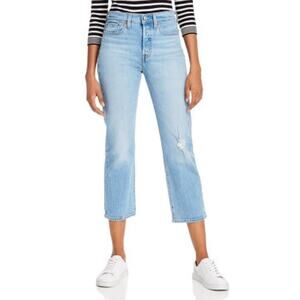 Levi's Wedgie Straight Crop Jeans in Tango Blue
